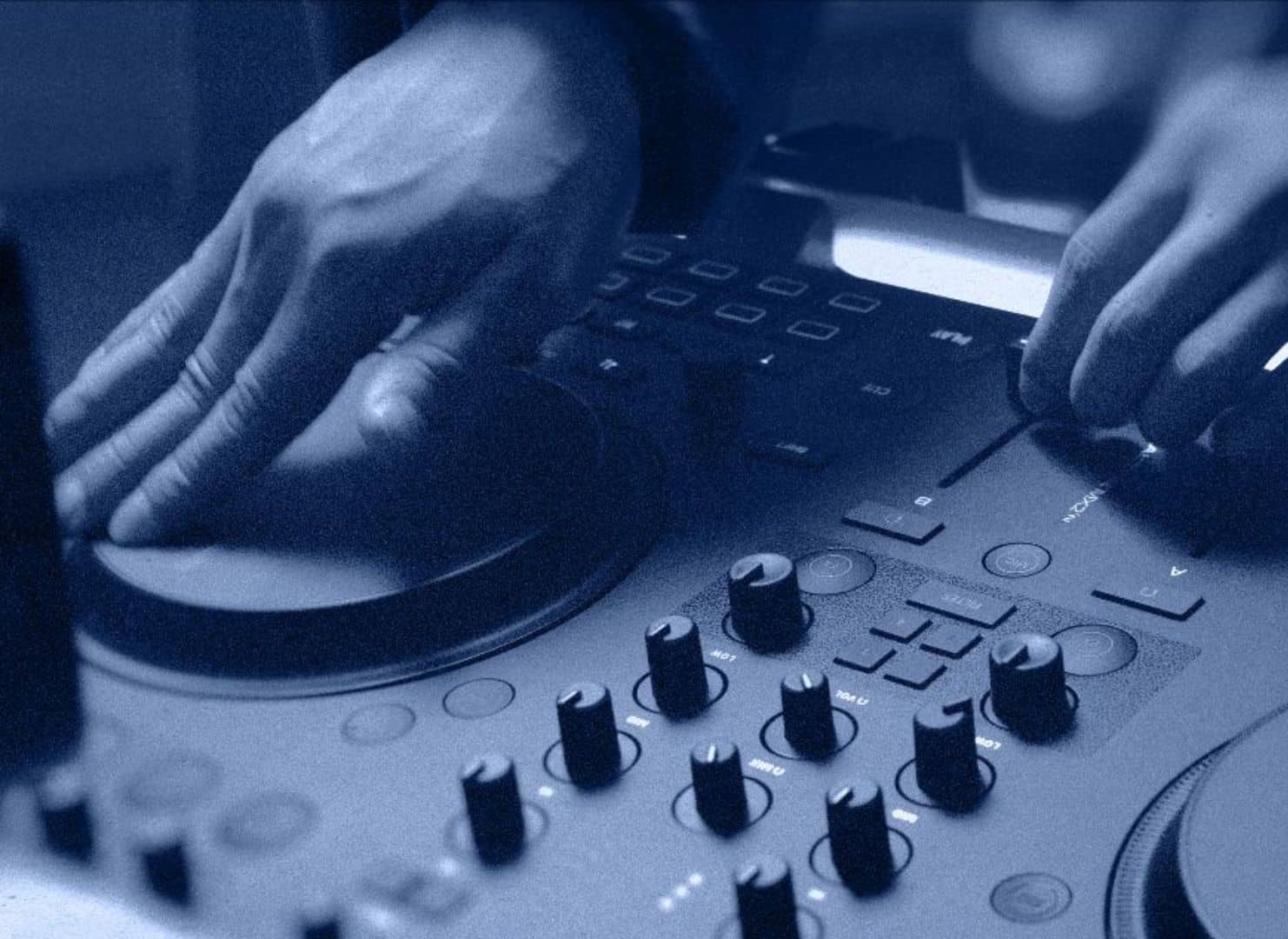 Native Instruments Unveils Traktor MX2 DJ Controller